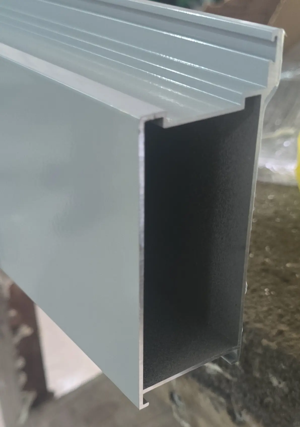 GRIS-Marco Interior ASTRAGAL Heavy 16'  VIETNAM con Plastiquito