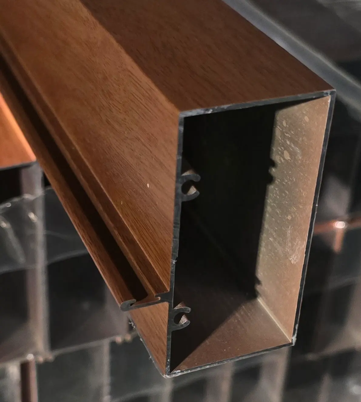 MADERA NOGAL-Marco Pared HEAVY 19’ (VIETNAM) 