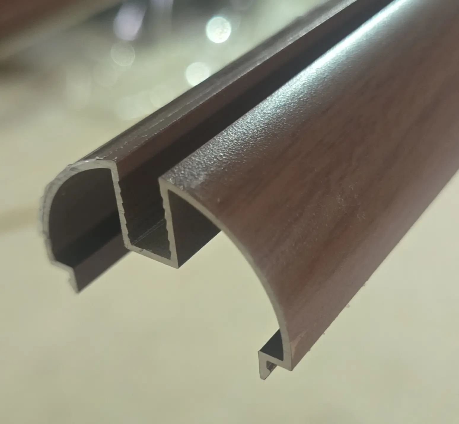 MADERA NOGAL-Glass Adapter Curvo Heavy 19' (VIETNAM)