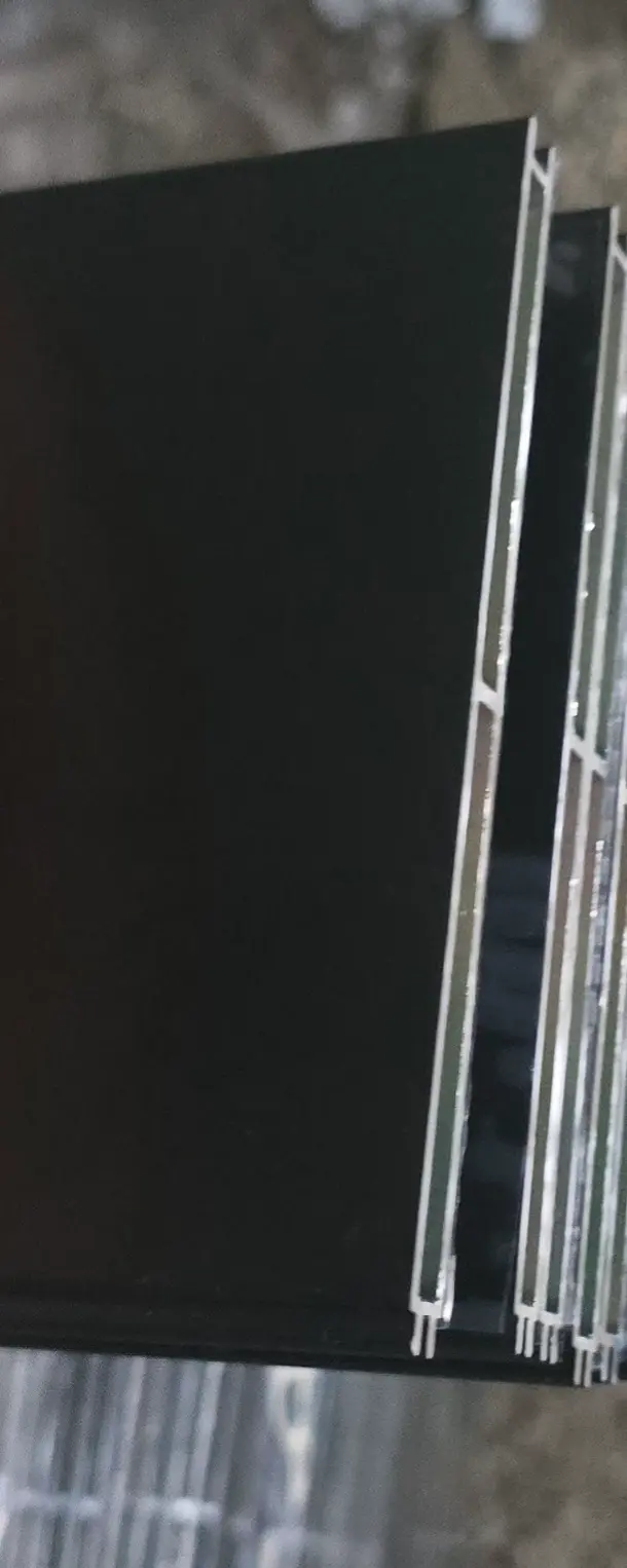 NEGRO- Melon Fino(1/4") 19' VIETNAM con Plastiquito