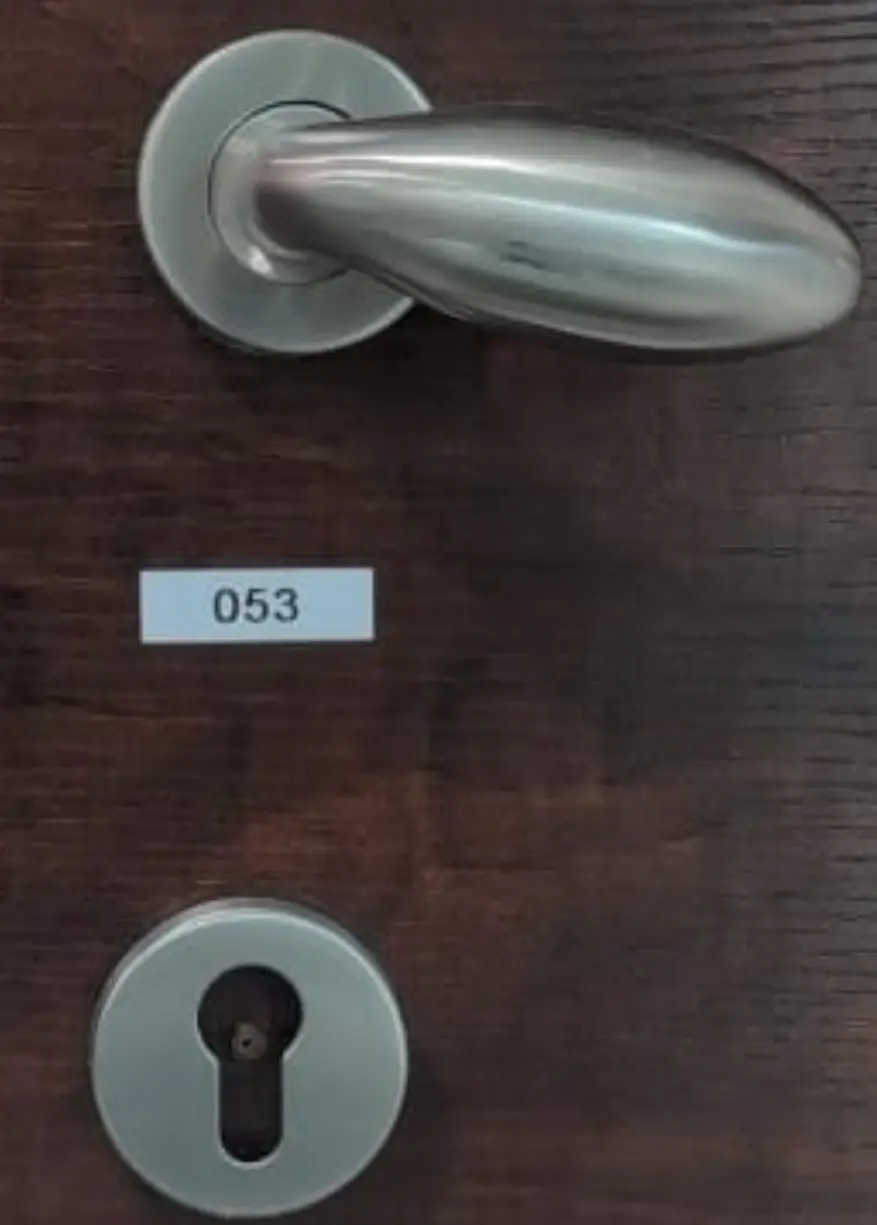 SALS- Cerradura Cajuela Puerta con Ventana individual redonda 